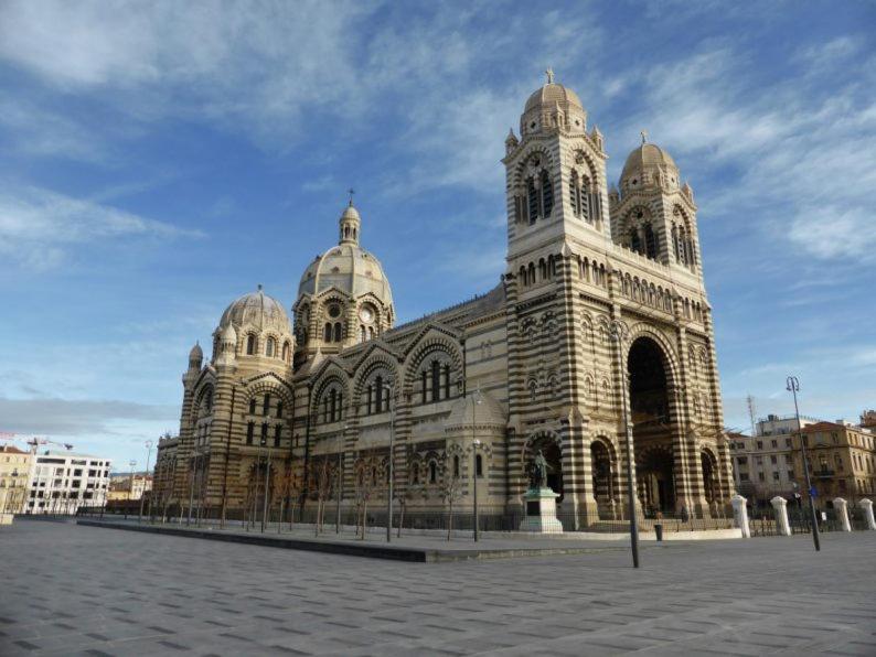 Appartement Cosy Au Coeur Du Panier Marseille Luaran gambar